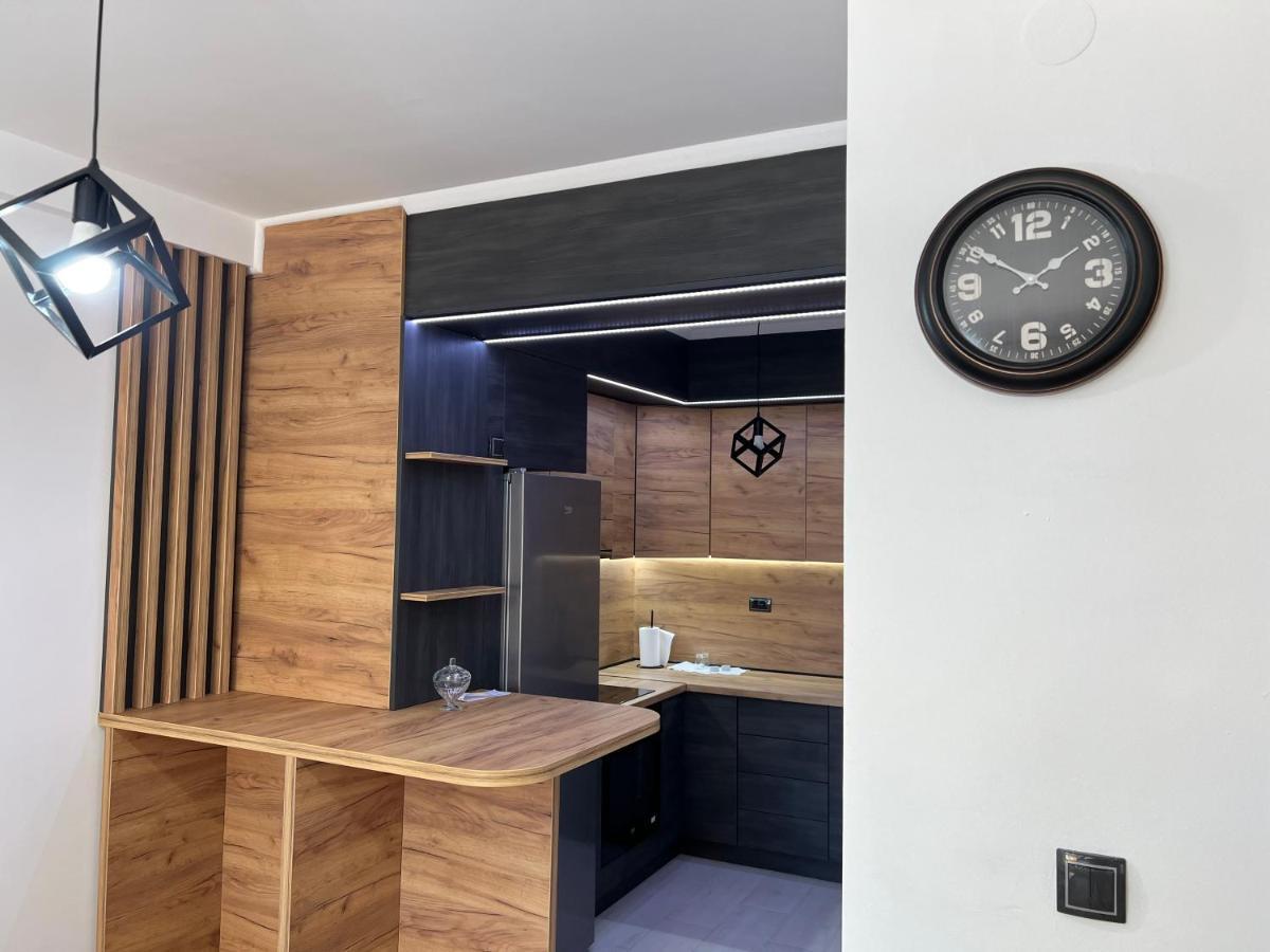 Stan na dan Viktor-Lukavica Apartment Sarajevo Bagian luar foto