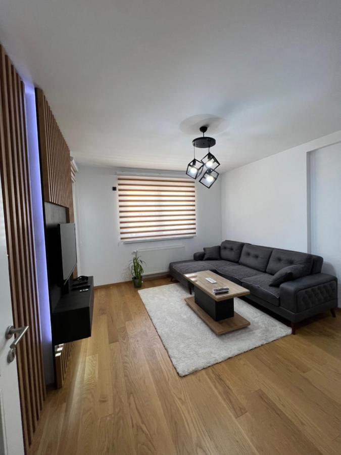 Stan na dan Viktor-Lukavica Apartment Sarajevo Bagian luar foto
