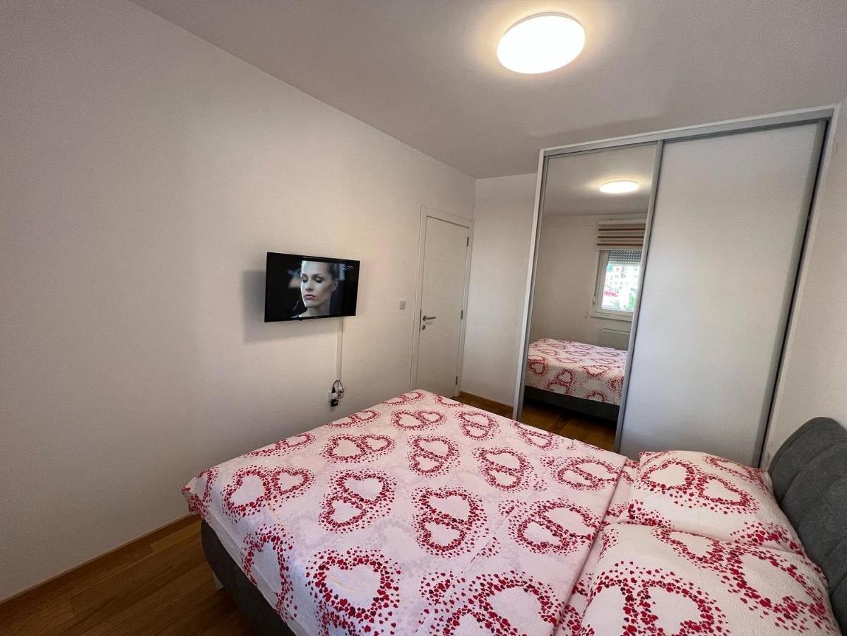 Stan na dan Viktor-Lukavica Apartment Sarajevo Bagian luar foto