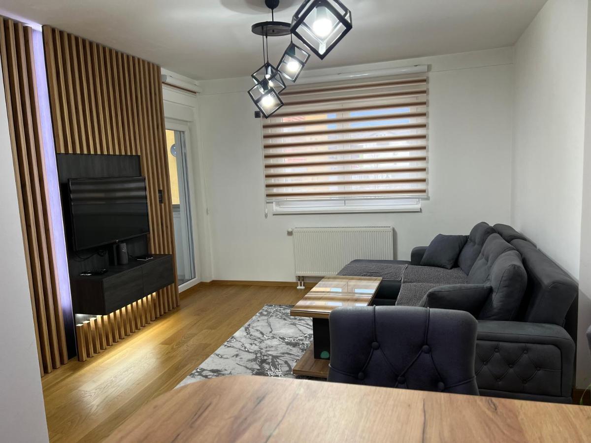 Stan na dan Viktor-Lukavica Apartment Sarajevo Bagian luar foto